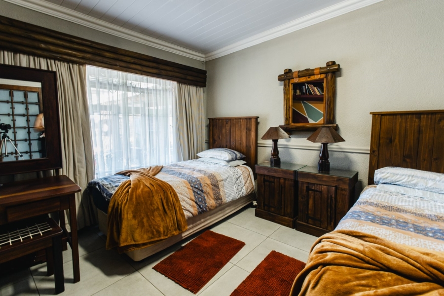 5 Bedroom Property for Sale in Dan Pienaar Free State